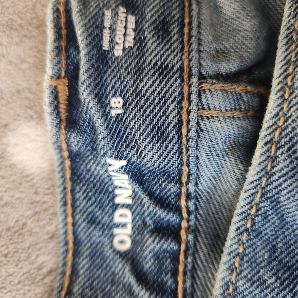 Old Navy Women's Distressed Denim Jeans - Size 18 - Picture 6 of 9